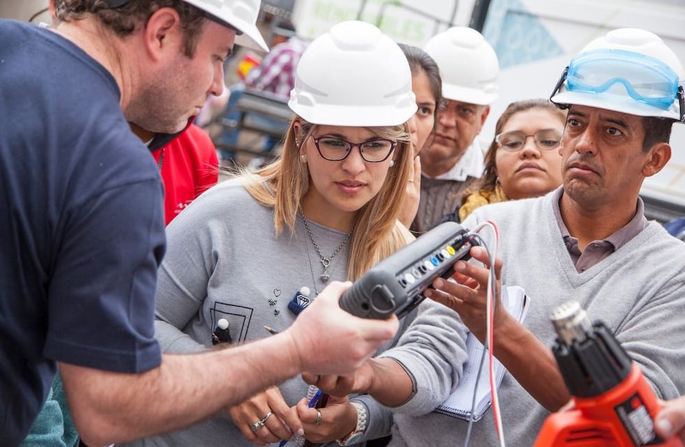 Formación mixta: el sistema que está sosteniendo el empleo técnico del petróleo argentino