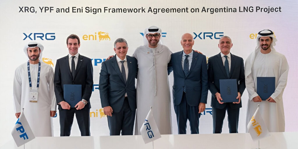 Argentina LNG suma a XRG, el brazo global de ADNOC, y acelera la ruta hacia la FID