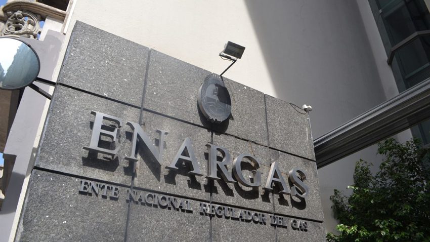 ENARGAS puso el legajo en el centro de las altas al Registro de Comercializadores