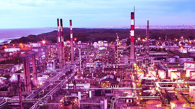 Mercuria se queda con la refinería Dock Sud: un trader global entra al downstream argentino por USD 1.420 millones