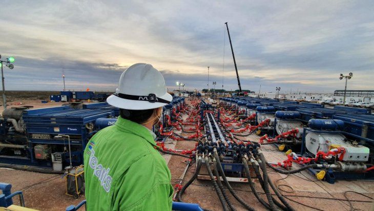 Tenaris consolida su posición en los servicios de fracking de Vaca Muerta: tercer equipo, 8.700 trabajos y tecnología que elimina el 80% del diésel