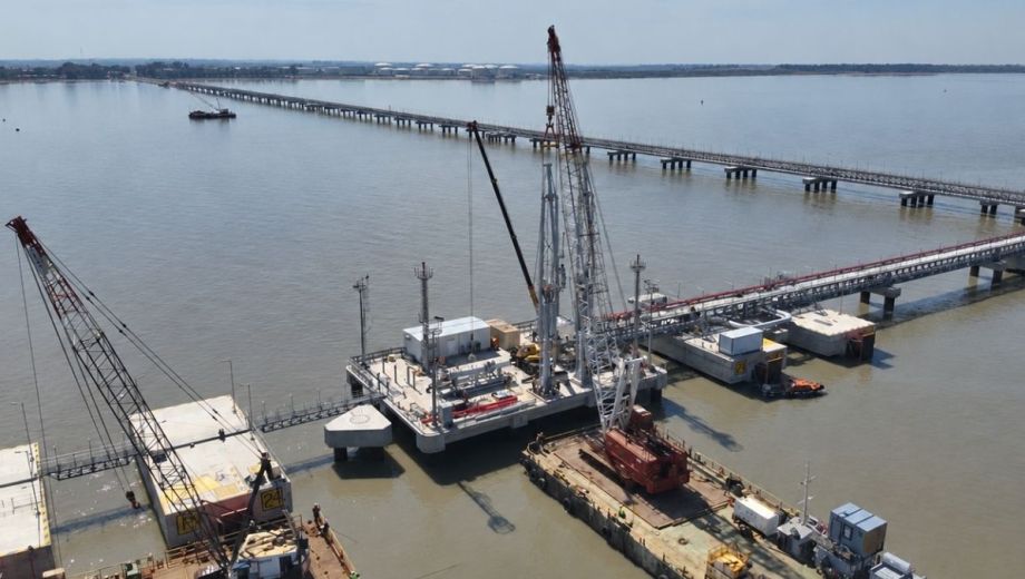 Puerto Rosales: dos brazos montados y una tercera posición aún por habilitar